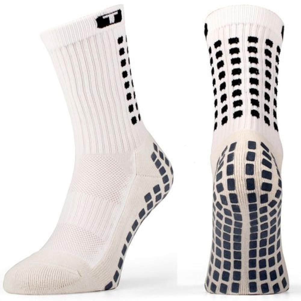 Socks игра. Ноги на носочках. Try socks. Cozy socks. Носки с сердечком на пятке.