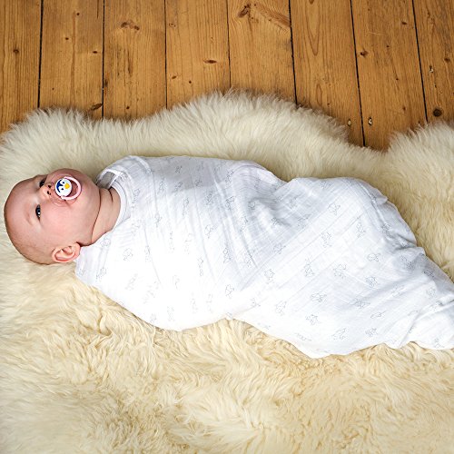 Emma & Noah Baby Pucktuch, kuschelig weich und beruhigend für Schreibabys, 120 x 120 cm, 100% Baumwolle, Weiß mit Hasen-Motiv, ideal als Puckdecke, Swaddle Blanket, Wickeltuch, Puckhilfe, Swaddle Wrap - 6