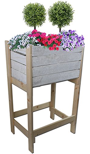 Hochbeet aus verschiedenen alten Obstkisten von Cronenwerth © (Hochbeet mit Holzkiste Farbe weiß)