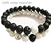 Produktbild BIBIone Lava Bracelet 2 Pack Aromatherapie Schmuck Ätherisches Öl Diffusor Armband Black & White Farbe Ruhig Weiß Howlith Lava Stein Diffusor Armband für Frauen & Männer mit Mini Stoffbeutel