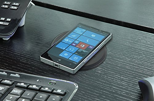 Induktion Einbau Ladegerät und starkem 2,1A USB Ladeausgang für alle Möbel mit Kabeldurchführungen von 60mm zum Laden für alle Mobilen Geräte die über USB geladen werden und Qi kompatiblen Geräte - 4