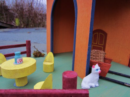 XXL Vogelfutterstelle Futterhäuschen, Vogelfutter Platz, Futterscheune und Nistkasten - 7