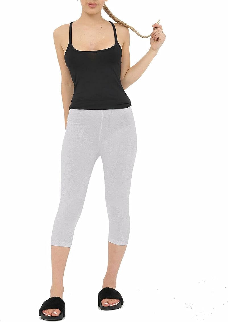 TrendyFashion Women Cropped Trousers 