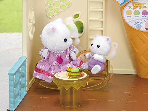 Sylvanian Families Seaside Ice Cream Shop Set