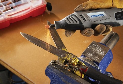 Dremel 8100-1/15 Akku-Multifunktionswerkzeug Li-Ion (7,2 Volt, 15 Zubehöre, 1 Vorsatzgerät, Ladegerät, Softbag) - 7