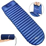 【CÓMODO Y DURADERO】 Diseñado con una almohada inflable incorporada, ahorra su costo extra por la almohada y no tiene que preocuparse por que la almohada se resbale mientras duerme; Hecho de TPU compuesto de nylon 40D resistente al agua, esta almohadilla inflable para dormir es lo suficientemente fuerte y duradera como para que duerma una persona tan pesada como 440 lb.
