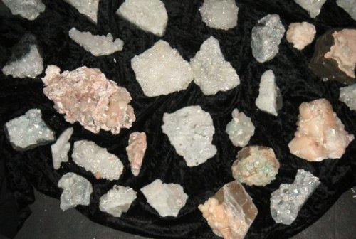 Preisvergleich Produktbild Brunnendekoration Zeolith