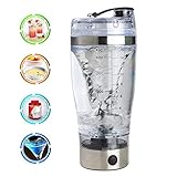 ¡La botella mezcladora se puede limpiar en cuestión de segundos! Solo agregue agua y jabón y luego encienda el motor. Permita que el mezclador cree un vórtice de espuma, luego enjuáguelo y estará listo.