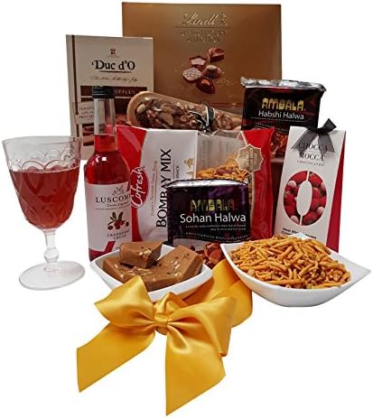 Hamper House Luxury Gifts Baskets for The Special Occasions Marked as Halal Products |Ramadhan Kareem Present Hand-Packed Perfect Gift Idea