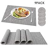 RESISTENTE A RESBALONES Y NO RESBALONES - Nuestros manteles individuales son antideslizantes para su protección y practicidad. Nuestros manteles individuales tienen propiedades de resistencia al calor además de ser completamente inocuos para los alimentos, adecuados para cualquier bebida o plato caliente. Proteja su mesa de comedor de las quemaduras y cree un ambiente de comedor feliz para sus familias.
