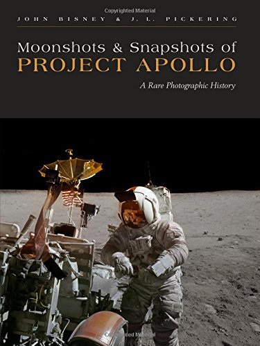 Moonshots and Snapshots of Project Apollo: A Rare Photographic History livre