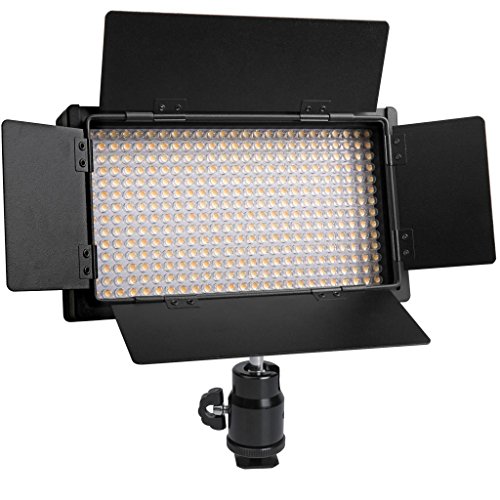 Polaroid 350 ultrastarkes, helles LED-Licht für Kamera / Camcorder Video, mit variabler Farbtemperatur (3200K-5600K) & Kontrollknöpfen für dimmbare Helligkeit mit Abschirmklappen (Batterien, Dual-Ladgerät, Filter, Abschirmklappen, Montageadapter, Tragevorrichtung enthalten) Polaroid 350 ultrastarkes, helles LED-Licht für Kamera / Camcorder Video, mit variabler Farbtemperatur (3200K-5600K) & Kontrollknöpfen für dimmbare Helligkeit mit Abschirmklappen (Batterien, Dual-Ladgerät, Filter, Abschirmklappen, Montageadapter, Tragevorrichtung enthalten)