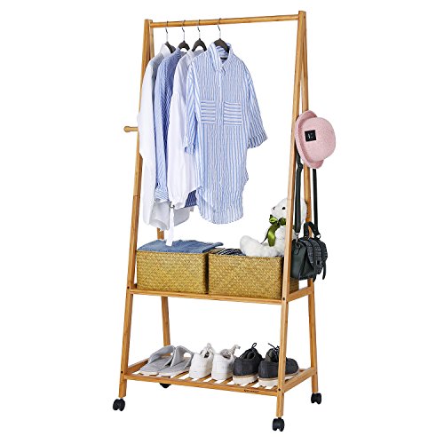 Songmics höhe 152 cm Bambus Kleiderständer Garderobenständer Kleiderstange Schuhregal mit Rollen 2 Ablagen 4 Haken 69,5 x 152 x 43 cm RCR52N - 2