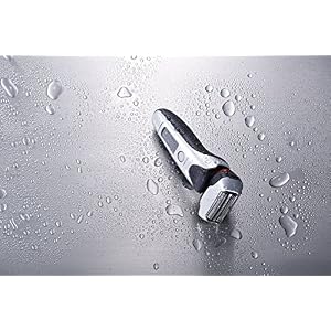 Panasonic ES-LT6N 3 Blade Wet/Dry Electric Shaver for Men - Image 2