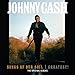 Produktbild 2 Original Alben
“Songs of Our Soil” ist das 6. Album des Countrymusik Pioniers Johnny Cash, aus dem Jahr 1959. Es
präsentiert Cashs „folkigere“ Seite. Der Tod findet sich auf vielen Tracks thematisch wieder, wie bei
“The Man on the Hill”, “Hank and Joe and Me”, “Clementine”, “My Grandfather’s Clock”, “Don’t Step
on Mother’s Roses” und “The Caretaker”, eine Geschichte über einen Friedhofspfleger, der sich fragt
wer wohl um ihn trauern wird, wenn seine Zeit gekommen ist. “Greatest!” ist Cashs 4. Album. Sechs
Titel waren Singles. Auch hier können einige Perlen gefunden werden: das ausgelassene “Get Rhythm”,
ein gelungenes Cover von Charlie Feathers’ “I Forgot to Remember to Forget,” ein Paar solider Hank
Williams Interpretationen (“You Win Again” und “Hey Good Lookin’”) und sein Tribut an das
einzigartige Talent von Gitarrist Luther Perkins, “Luther Played the Boogie.” 180 GRAMM VINYL [Vinyl LP]
