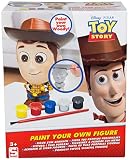 🤠 EL JUEGO INCLUYE DE MANUALIDADES NIÑOS: 1 x figura de madera (14 cm), 5 x botes de pintura, 1 x pincel e instrucciones. Los colores de pintura brillante amarillo, rojo, azul, blanco y negro pueden mezclarse con agua y mezclarse para obtener una hermosa figura de Toy Story Woody. Juguete y actividad a partir de 3 años.