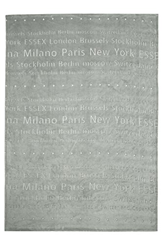 ZOLLNER® kuschelige Fleecedecke / Wohndecke / Plaid / Sofadecke / Kuscheldecke Städtenamen mit leuchtender Schrift 150×200 cm grau, vom Hotelwäschespezialisten, Serie „City“ - 2