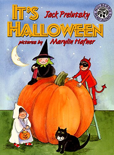 It's Halloween (Mulberry Read-Alones)
