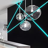 Die Kugelleuchte bestehend aus einem mundgeblasenem Glaskörper. Kleine Bläschen und Einschlüsse sind charakteristisch für diese Leuchte.