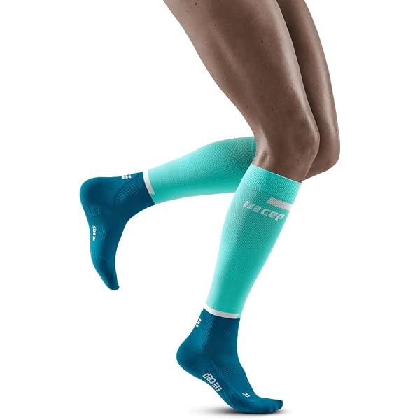 CEP - Laufsocken Mit Kompression Für Damen, The Run 4.0 Tall Socks, Sportsocken, Größe IV/L / 42-45, Weiß (LE