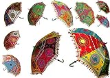 Material utilizado - varilla de hierro, tela de algodón, hilos de bordado de algodón, borlas y cordones, espejos de plástico.