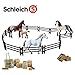 Produktbild SCHLEICH - Paddocks mit 4 Pferden und Futter
