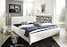Produktbild SAM® Design Polsterbett Katja, weiß, pflegeleichtes Bett aus Kunstleder, abgestepptes Kopfteil, Chrom-Füße, gepolstertes Designer-Bett, 140 x 200 cm