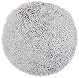 Dieser schöne Kunstfellteppich hat auf einer Seite eine Lammfelloptik und auf einer Seite ein Wildlerderimitat.