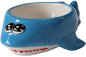 Portauovo Crockery Critters - Squalo di Deluxebase. Simpatici portauova in ceramica a forma di animale per bambini e adulti.