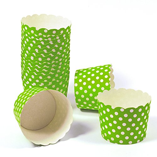 50 Frau Wundervoll Muffin Backformen aus stabilem Papier - grün mit weißen Punkten, klein Ø 5 cm – Muffinförmchen / Cupcake Backformen / Muffindeko aus stabilem Papier
