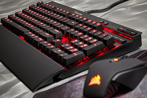 Corsair K70 LUX - Teclado mec  nico Gaming  Retroiluminaci  n LED roja  QWERTY Espa  ol   Azul  Cherry MX Blue   -  QWERTY espa  ol 