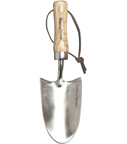 Pelle à Main Étroite Kent & Stowe - Inox - Manche Frêne - 33cm - Plantation/Rem Potage