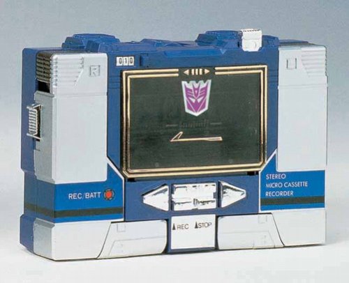 Takara Tomy Transformer Soundwave - G1