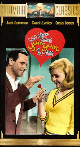 Preisvergleich Produktbild Under the Yum Yum Tree [VHS]