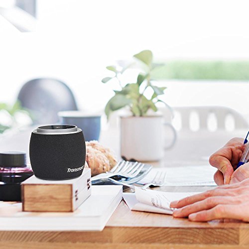 Tronsmart Jazz Mini Tragbarer Bluetooth Lautsprecher, Kabelloser Lautsprecher mit LED, 7 Stunden Spielzeit, Starker Bass fÃ¼r Outdoor-AktivitÃ¤ten, Sport, Reisen, Hiking, Strandurlaub - Schwarz
