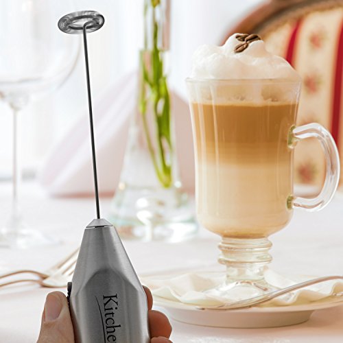 ORIGINAL KitchenPRO elektrischer Milchschäumer, Handrührer EDELSTAHL QUALITÄT mit Standfuß, PERFEKTER SCHAUM für: Cappuccino, Latte, heiße Schokolade oder andere heiße Getränke, mit GRATIS Motiven - 5