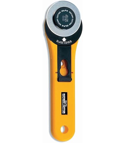 Pédales crantée en alu et chromo,compatible avec cale-pieds Pédales crantée en alu et chromo,compatible avec cale-pieds
