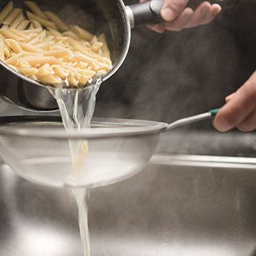 Feinmaschige Küchensiebe aus Edelstahl – Siebe mit Griffen – Ein Satz von 3 Größen mit einer lebenslangen Garantie – Abseihen von Bouillon, Suppen, Joghurt – Waschen von Quinoa, Reis, Gemüse, Nudeln – Sieben von Mehl, Aufbrühen von Tee - 5