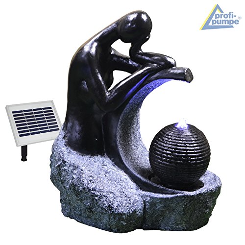 SOLAR GARTENBRUNNEN BRUNNEN SOLARBRUNNEN ZIERBRUNNEN VOGELBAD WASSERFALL GARTENLEUCHTE TEICHPUMPE – SPRINGBRUNNEN WASSERSPIEL für Garten, Gartenteich, Terrasse, Teich, Balkon, sehr DEKORATIV, VERBESSERTES MODELL MIT PUMPEN-INSTANT-START-FUNKTION SOLARTEICHDEKORATION, GARTENDEKO, Solar-Set Wasserbrunnen „LADY in BLACK“ mit LiIon-Akku & LED-Licht GARTENLEUCHTE STEHLAMPE - 4