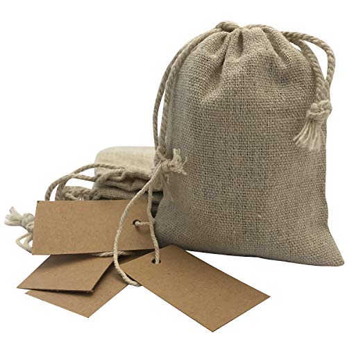DUAMY Sachets en Jute, Pochettes en Lin Naturelles pour Cadeaux avec étiquettes en Papier Kraft. Pack de 25 Sachet en Toile de Jute et 25 étiquettes de Carton, Idéal pour Cadeaux et Mariage.