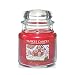 Produktbild Yankee Candle 1308385E Candy Cane Lane Duftkerze im Glas, rot, 9.5 x 9.5 x 13.8 cm