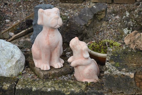 Hundepärchen,Gartendeko,Terracotta,frostfest,35cm+26cm hoch