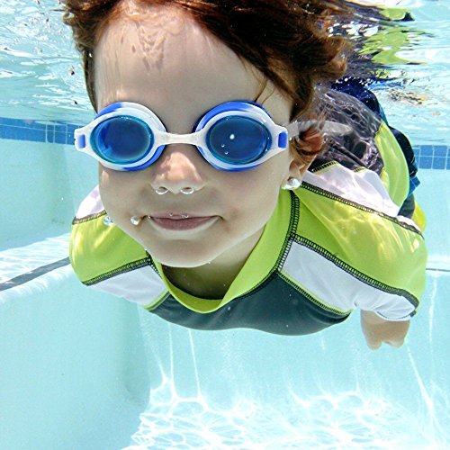 AUSGEZEICHNET: Kinder Schwimmbrille „Swim Talent“ von Sportastisch :: 3 austauschbare Nasenbrücken für 100% perfekte Passform :: Anti-Beschlag-Schutz für kristallklare Sicht :: INKLUSIVE Nasenschutz & Ohrstöpsel & Hülle :: geprüfte Markenqualität :: Wettkampf-tauglich :: ideal für Kinder von 4 bis 14 Jahre :: Exklusives Design :: leicht verstellbarer Verschluss :: kostenloser Bonus: E-Book „Schwimmtraining“ :: inklusive 3 Jahren Sportastisch Produktgarantie - 6