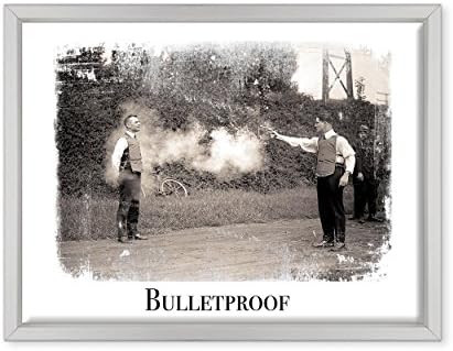 Picture on canvas – FRAMED – READY TO HANG – Bulletproof – Police Policeman 1920 – Vintage 30 x 40 cm B - Colore Bianco Moderno