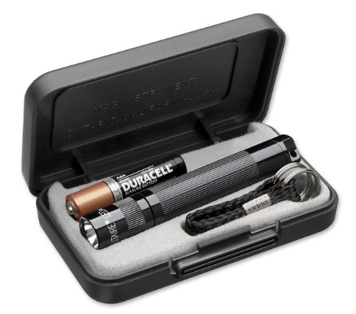 Mag-Lite 8 cm Mini Taschenlampe, LED Solitaire bis zu 37 Lumen, inklusive 1 Micro-Batterie und Schlüsselanhängerschlaufe, schwarz, J3ADN2E - 2