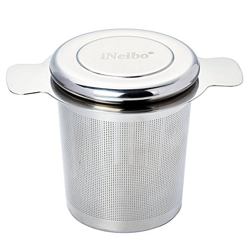 iNeibo teesieb teeei teefilter tea infuser teekugel, Moderner design aus hochwertigem, rostenfreiem 18/8 Edelstahl mit Abtropfschale, genießen Sie Ihr: loser tee schwartztee detox tee grüner tee darjleeg tee assam tee jasmin tee rooibos tee mate tee (10cm/4inch)