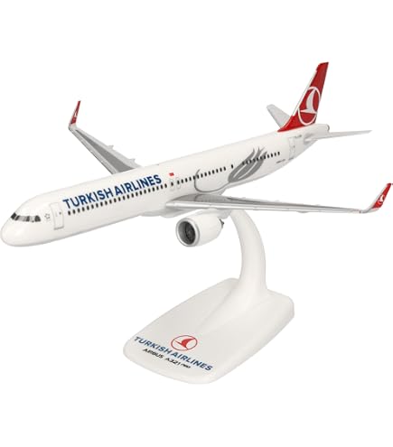 herpa 613057 – Boeing 777-300ER, TC-LJK 