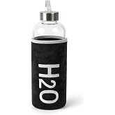Deconox Peluş Kılıflı Cam Matara 600 ml, Siyah H2O Nakışlı Kılıf, Taşıma Askılı Metal G&ouml;r&uuml;n&uuml;ml&uuml; Vidalı Kapak, 8 &times; 24 cm