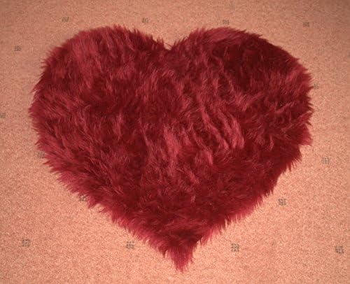 Ruby red heart shaped classic Arran faux fur rug