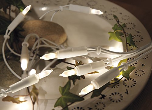 Günstiges Sparset – 2er Set (=2 Stück) Zauberhafte 100er Mini – LICHTERKETTE “ BRIGHT LIGHTS “ mit jeweils 100 klaren Birnchen / Kerzen – weisses Kabel – Weihnachtslichterkette – mit Stecker – Gesamtlänge je 100er Lichterkette inklusive Zuleitung über 16 Meter – für den Innen – Bereich geeignet – universell einsetzbar – auch als WEIHNACHTSBAUM – BELEUCHTUNG verwendbar – praktische Befestigungsmöglichkeiten durch Ringe am Kabel – Neu – aus dem KAMACA-SHOP - 2